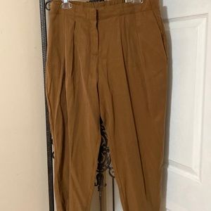 NWT Chico's Capris Size 2P/petite large